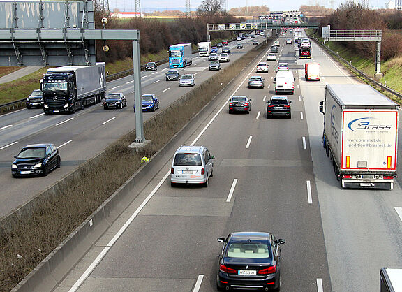 Klimaschädlicher Verkehr auf der Autobahn