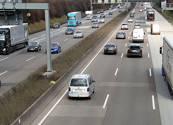 Verkehr auf der !5 von oben